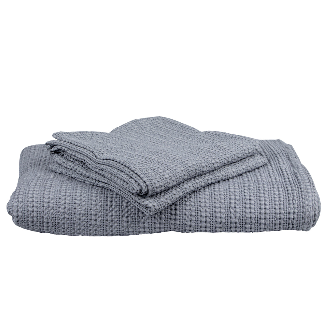 Stil Grey waffle Bed spread and 2 euro sham